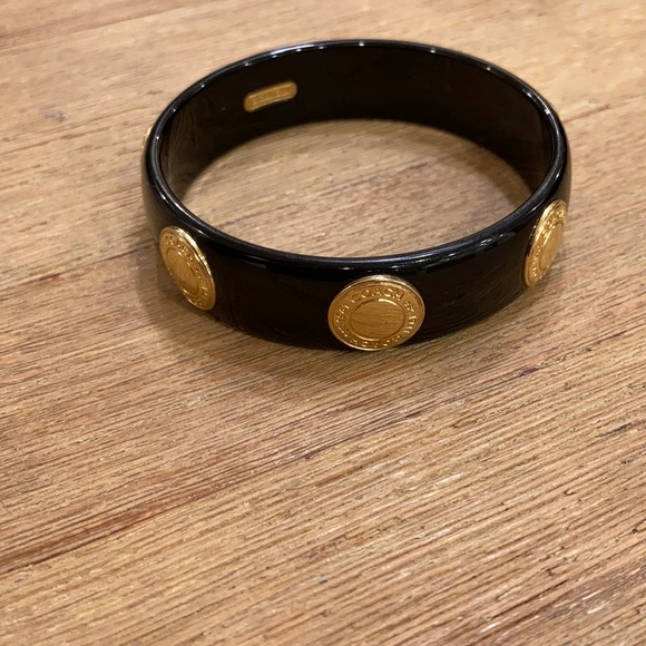 Bracelet - Picture 1 of 3